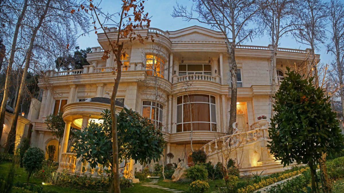 Government news agency Mehr is selling property in some areas of Tehran with dollars