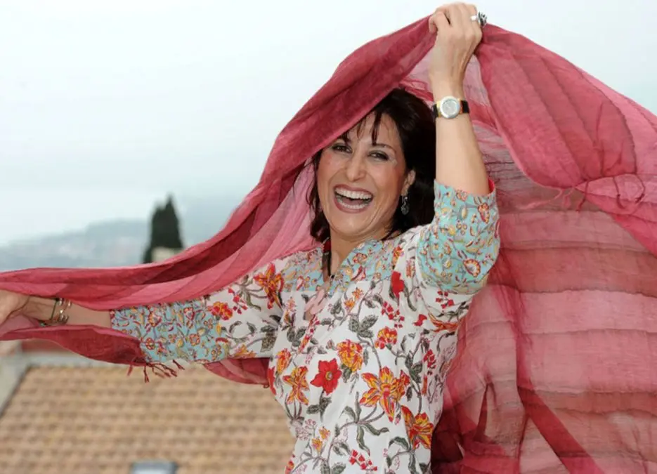 Fatemeh Motamed-Arya's Reaction to Mandatory Hijab: Hijab is Not Iranian Culture, This is How I Am
