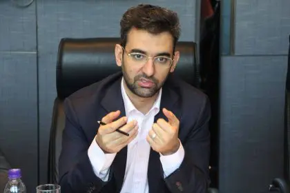 Azari Jahromi: It is better to judge Raisi's government by their own promises