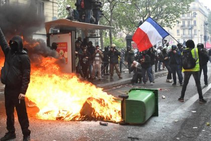 Nearly 108 police officers injured and 291 people arrested in the International Workers' Day protests in France