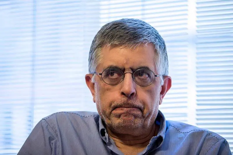 Gholamhossein Karbaschi: Instead of Covering Up, Add More Metro Wagons