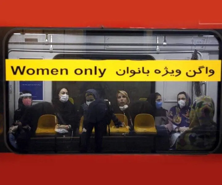 Javan Newspaper: The Report on Separating Men and Women's Train Cars is False