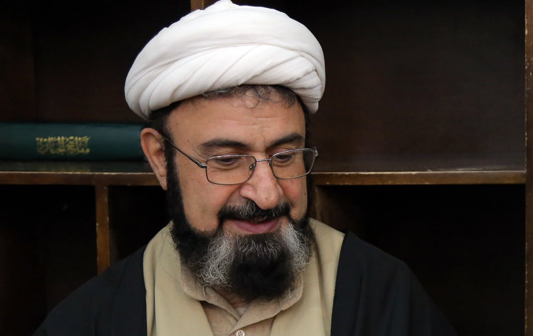 Ali Behjat, from the religious leaders of Qom, has limited his command to good deeds to a few individuals only
