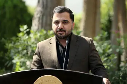 Claim of Ministry of Communications Negotiating for Starlink's Operation in Iran