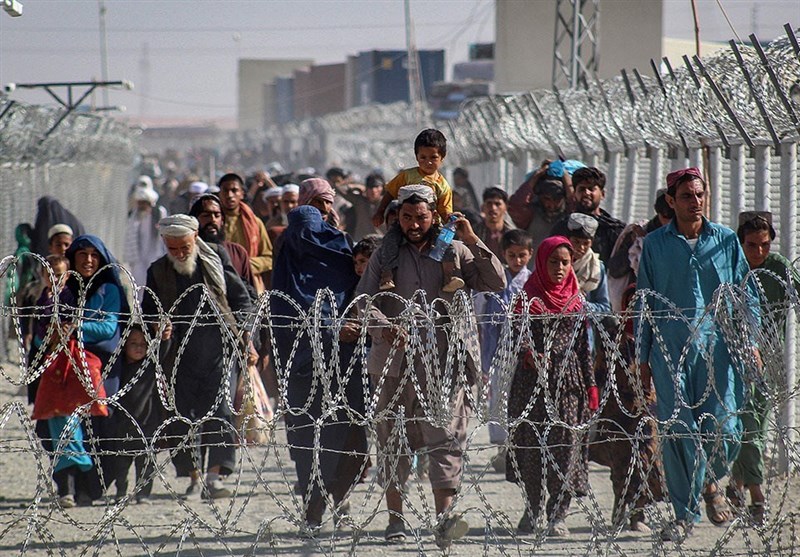 More than 100,000 Afghan migrants have fled Pakistan in 30 days