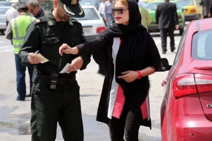 Report by Shargh Newspaper on the confiscation of cars due to hijab