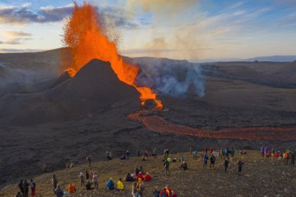 Possibility of volcanic eruption and declaration of emergency in Iceland