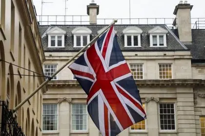 UK Sanctions 7 Individuals for Ties with Hamas