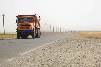 The chief of police in Yazd province detained a truck with its 11-year-old driver