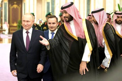 Putin's Sword Dance with the Arab Prince