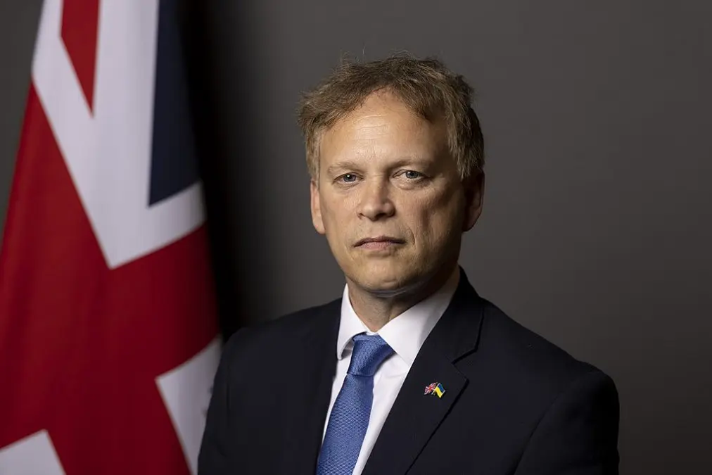 UK Defense Minister Warned Iran That Time is Running Out