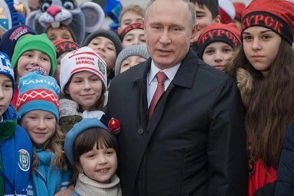 Putin asks Russians to have more children