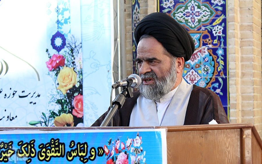 Friday Prayer Leader of Arak: Woe to Those Who Discourage Others from Voting