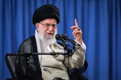 The Leader of the Islamic Republic Urges Candidates to Avoid Insults and Defamation