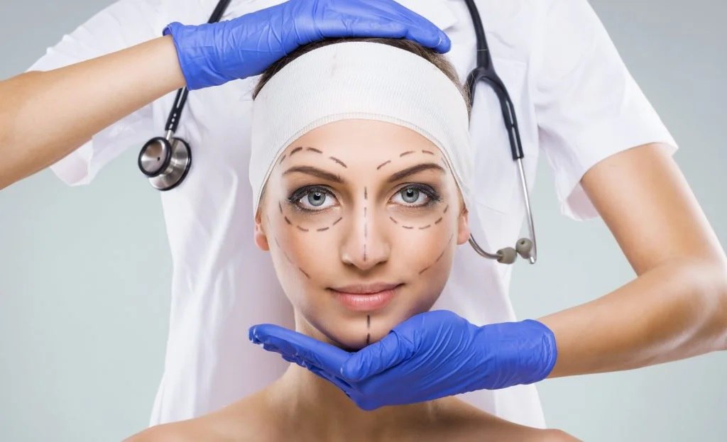 320,000 Cosmetic Surgeries Performed in Iran Over One Year