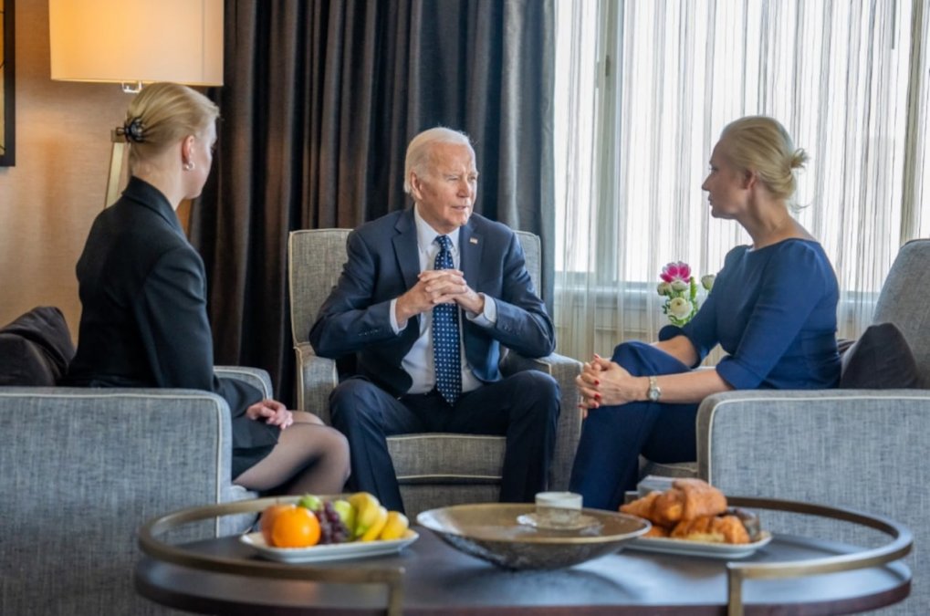 Biden Met with Alexei Navalny's Wife and Daughter