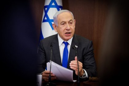 Israeli Prime Minister to Achieve Goals through a Combination of Military Pressure and Negotiations