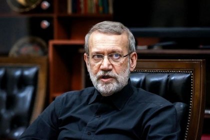 Ali Larijani supported by Mohammad Bagher Nobakht