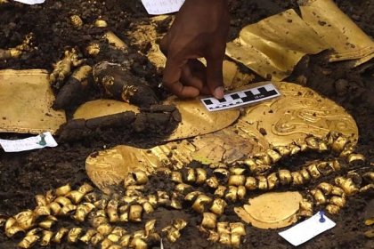 Discovery of 1200-Year-Old Tomb Filled with Gold in Panama