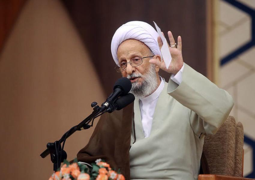 The Etemad newspaper reported that Yazdi's supporters took control of the parliament