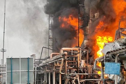 Explosion in one of the oil refinery furnaces in Bandar Abbas