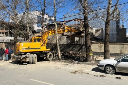 The Aqbalian House in Hamedan was Destroyed