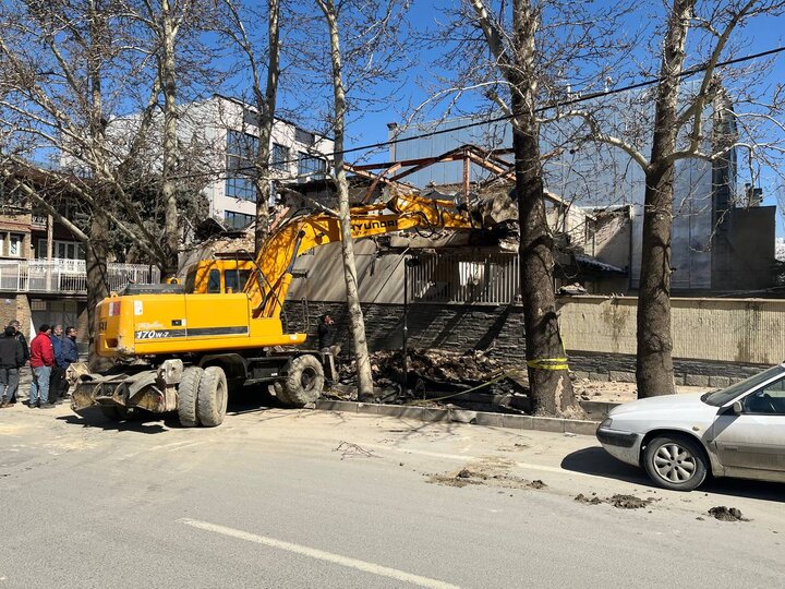 The Eghbalian House in Hamedan Was Demolished