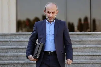 Farhikhtegan Newspaper: Broadcasting Organization Taken Over by Hypocritical and Extremist Hosts