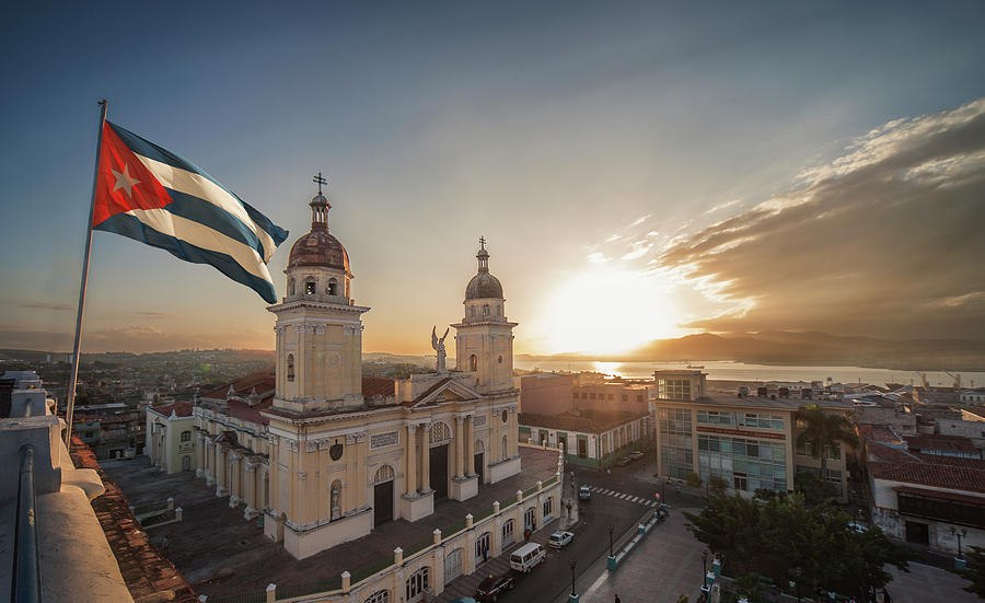 Cuban People Protest Power Outages by Taking to the Streets