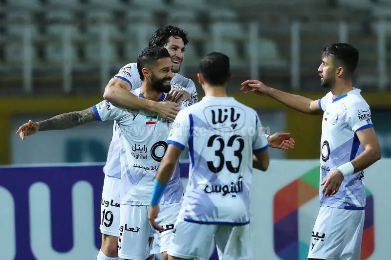 Esteghlal Welcomes Nowruz at the Top of the League