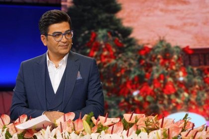 Farzad Hassani returns to television tonight