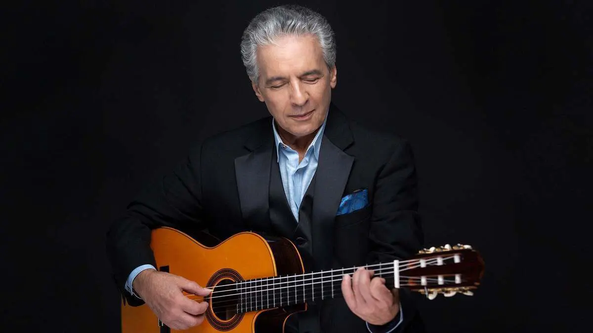 Faramarz Aslani, Singer and Composer, Passed Away