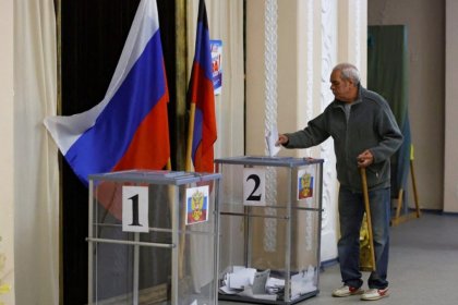 A journalist has forged 22 million votes in favor of Putin