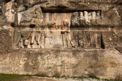 Destruction of the statue of Bahram II of the Sassanid Empire with explosives