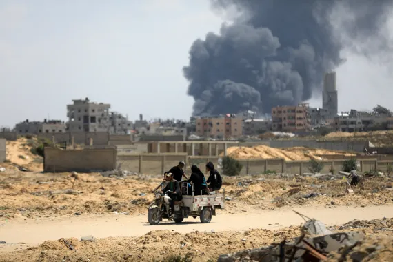 Al Jazeera: Israel bombed the Al-Nuseirat camp in Gaza