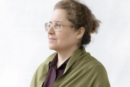 Sediqeh Vasmaghi has lost her vision in prison and is facing heart problems