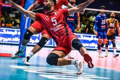 Spectacular Clash Between Sirjan and Yazd Teams in Volleyball Final