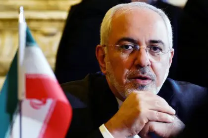 Zarif: No one told me not to run in the elections