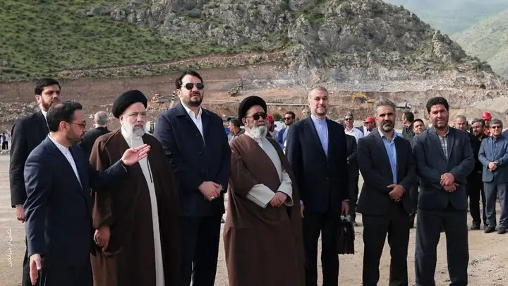 Minister of Roads' Account of the Helicopter Incident Carrying Raisi