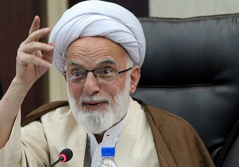 The Friday prayer leader of Arak: All the people of Iran support the Light Plan