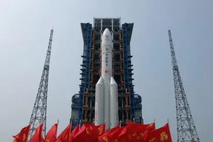 China's Probe Launch Towards the Dark Side of the Moon for Sampling