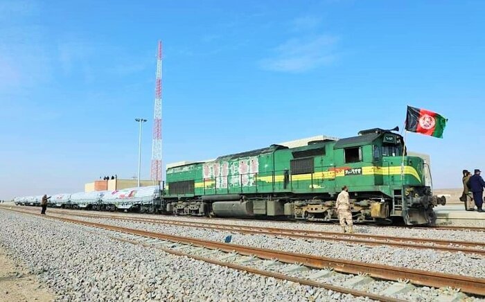 The first train carrying exports from Afghanistan after a few days of delay in Iran has set off towards the Turkish border