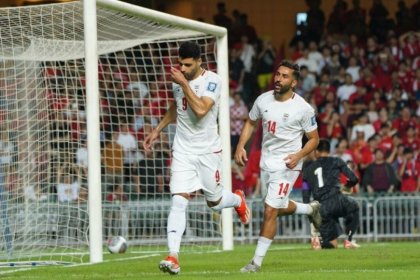 Iranian national football team won with four goals against Hong Kong