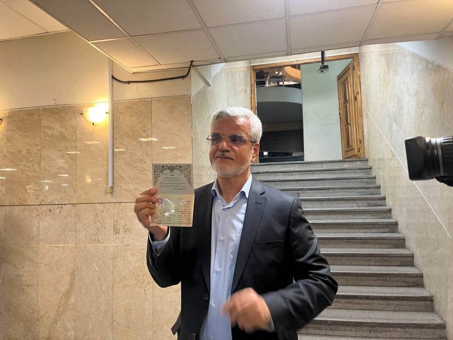 Mahmoud Sadeghi Registered for the 1403 Elections