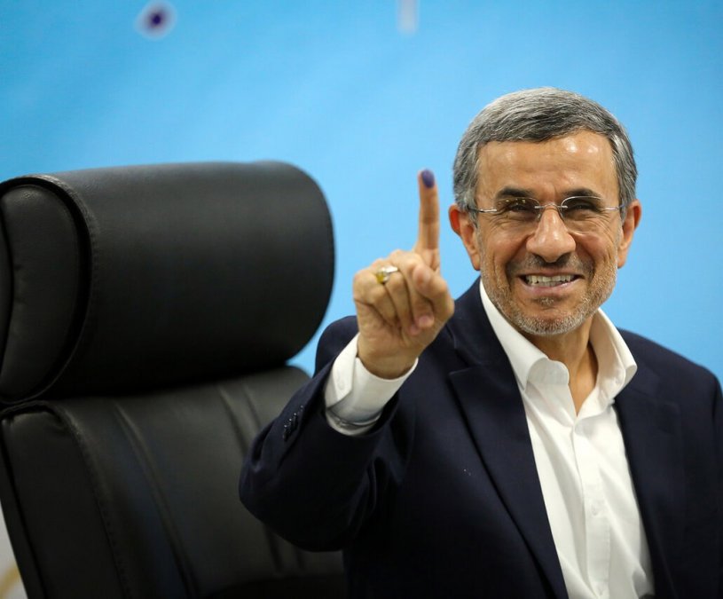 Salimi Nemineh, a principled political activist, says Ahmadinejad will be disqualified