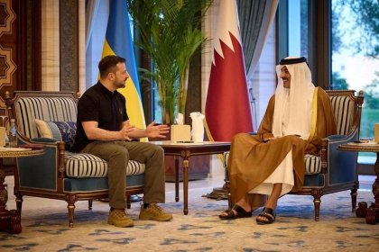 The office of the Emir of Qatar Sheikh Al-Thani met with Zelensky