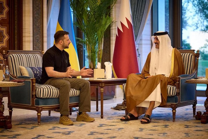 Office of Emir of Qatar Sheikh Al Thani Met with Zelensky