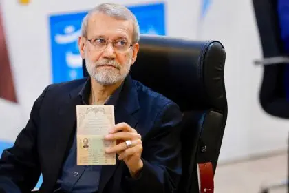Khabar Online: Ali Larijani Disqualified for Not Being Managerial and Prudent