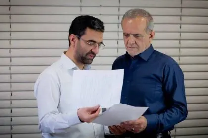 Azari Jahromi votes for Pezeshkian