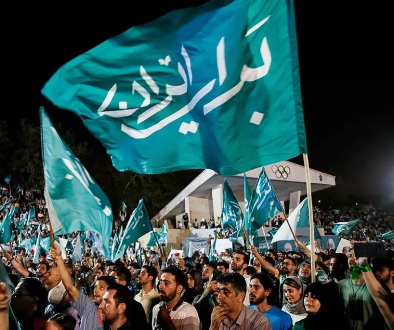 Islamic Republic Newspaper: It's Good That Neither a Cleric Nor a Military Person Became President